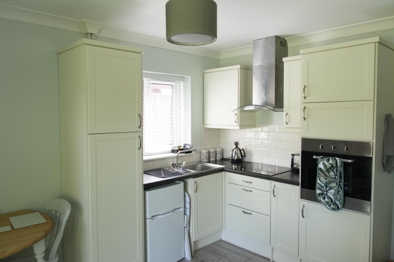 Luxury Self Catering With Cosy Cabin & Sauna In Colchester Zewnętrze zdjęcie