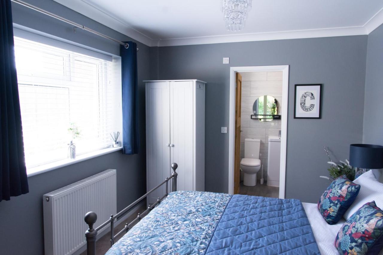 Luxury Self Catering With Cosy Cabin & Sauna In Colchester Zewnętrze zdjęcie